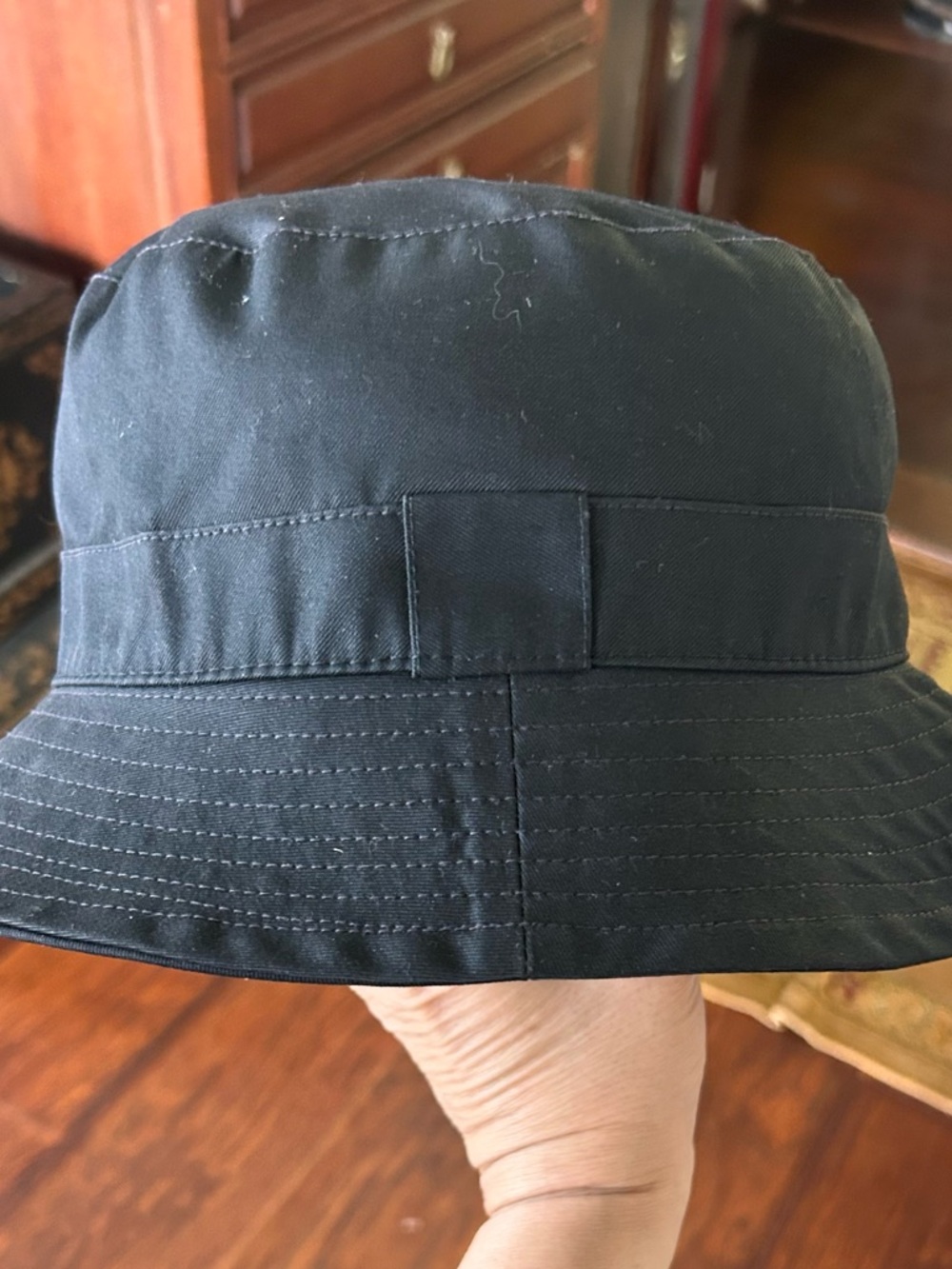 Burberry Classic Unisex Bucket Hat EUC - Picture 5 of 6